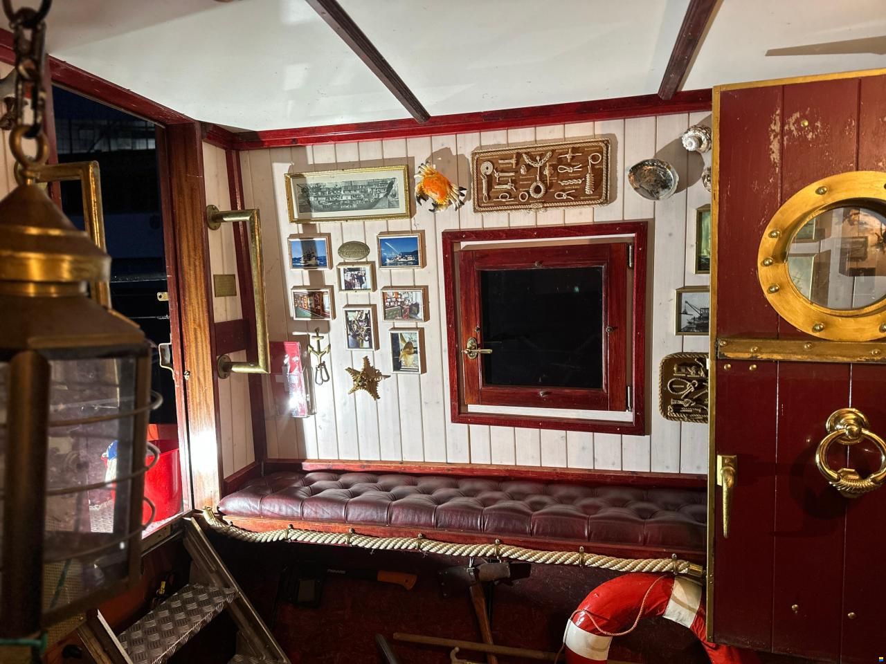 Hasler G&uuml;terschiff Nauen