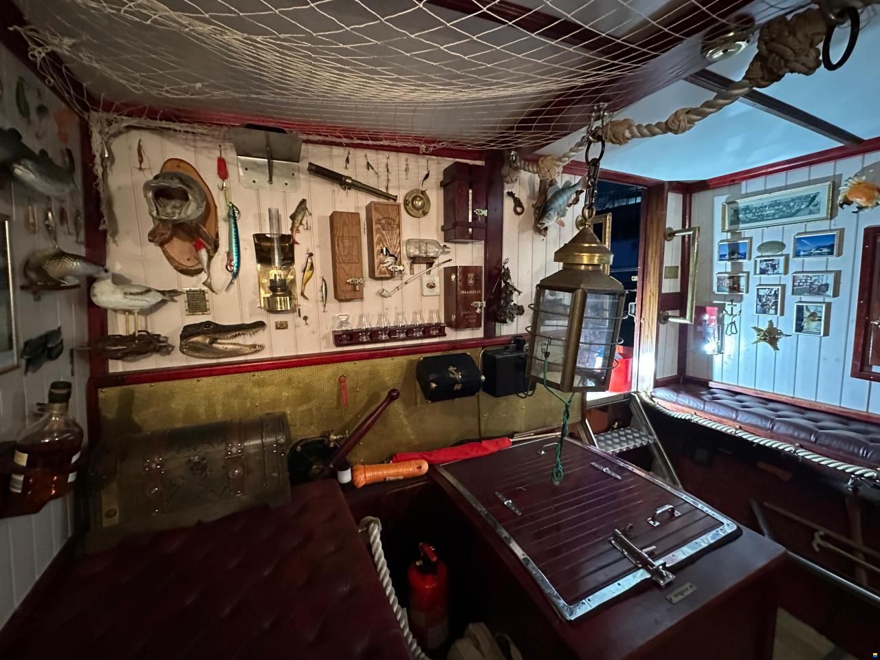 Hasler G&uuml;terschiff Nauen