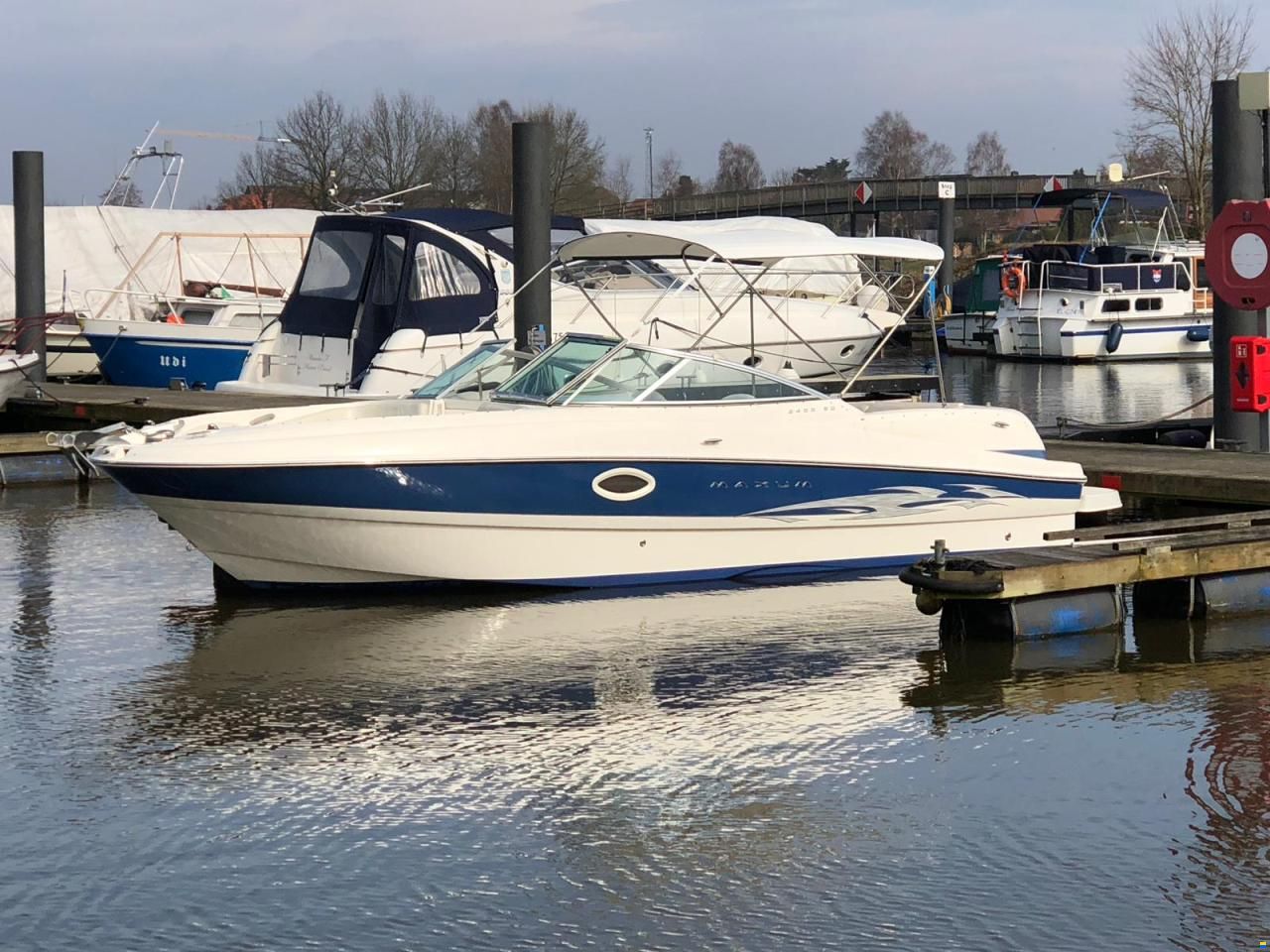 Maxum 2400 SD