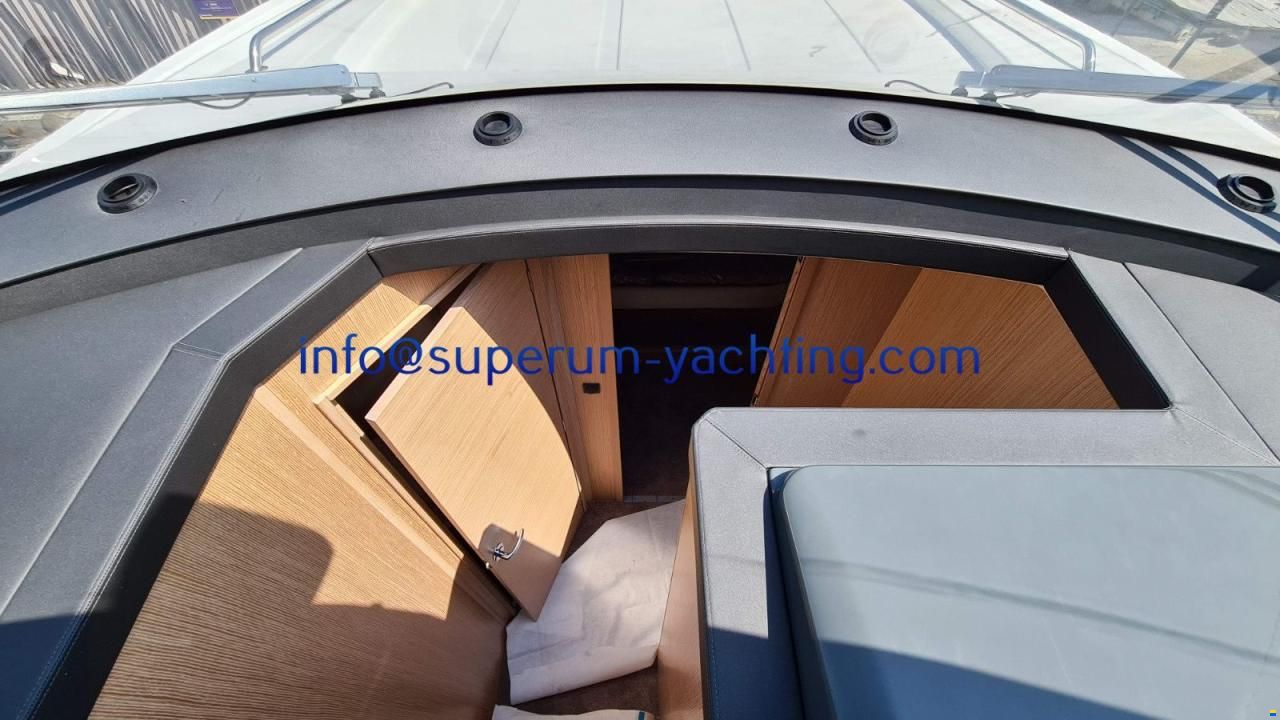 Bavaria R40 Coupe