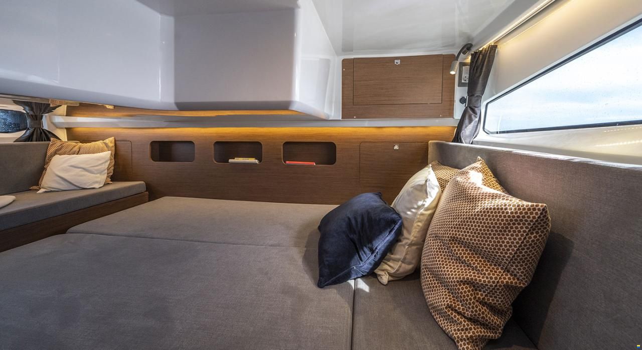 Beneteau Antares 11 Fly