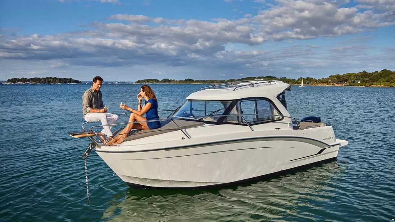 Beneteau Antares 7 OB
