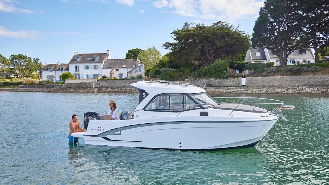 Beneteau Antares 7 OB