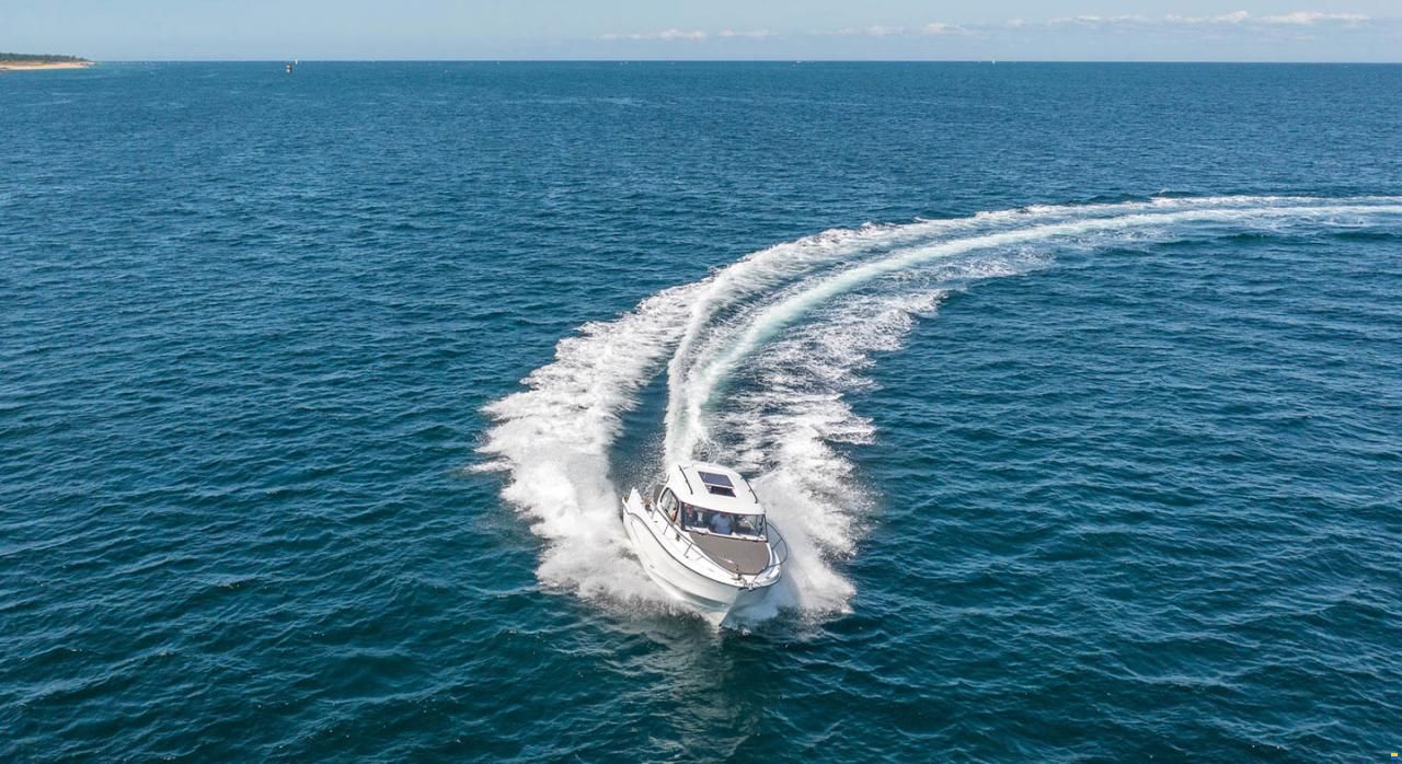 Beneteau Antares 8 OB v2