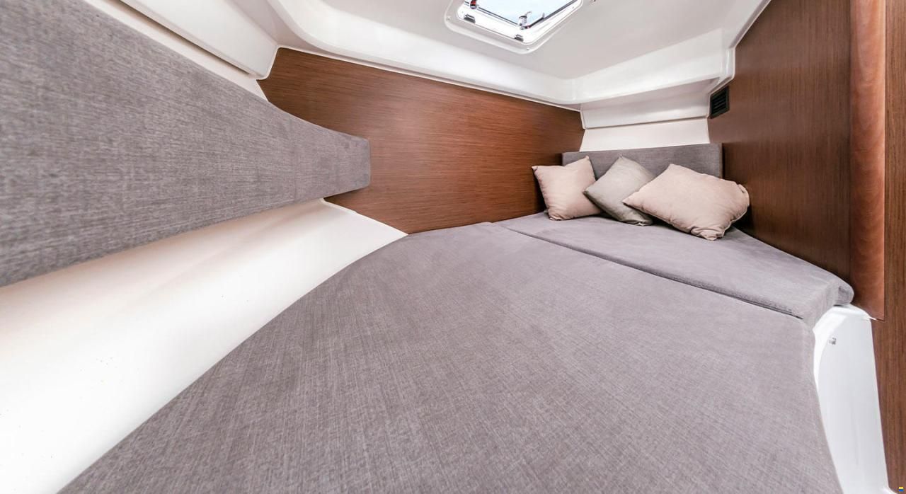 Beneteau Antares 8 OB v2