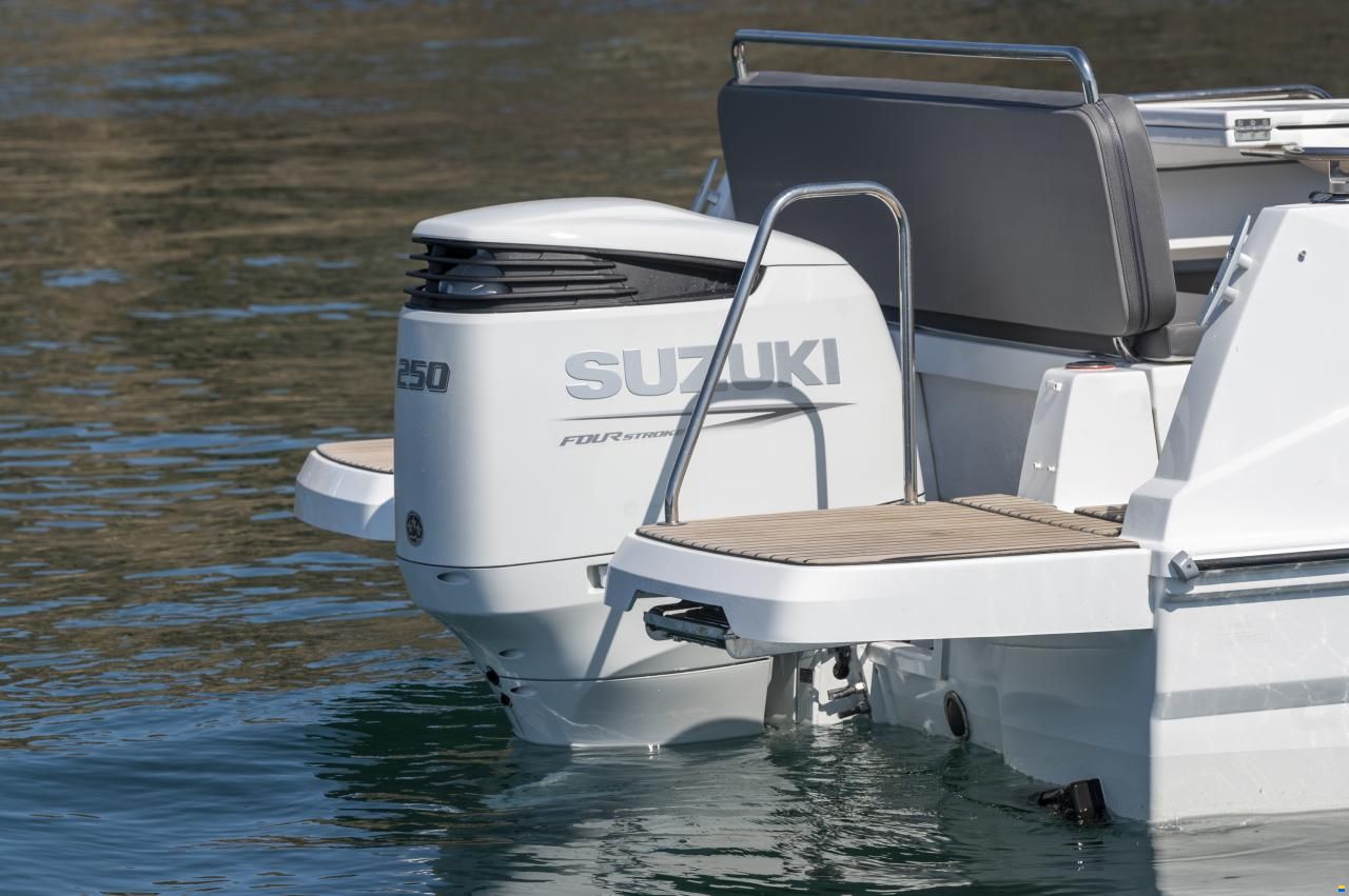 Beneteau Antares 8 OB v2