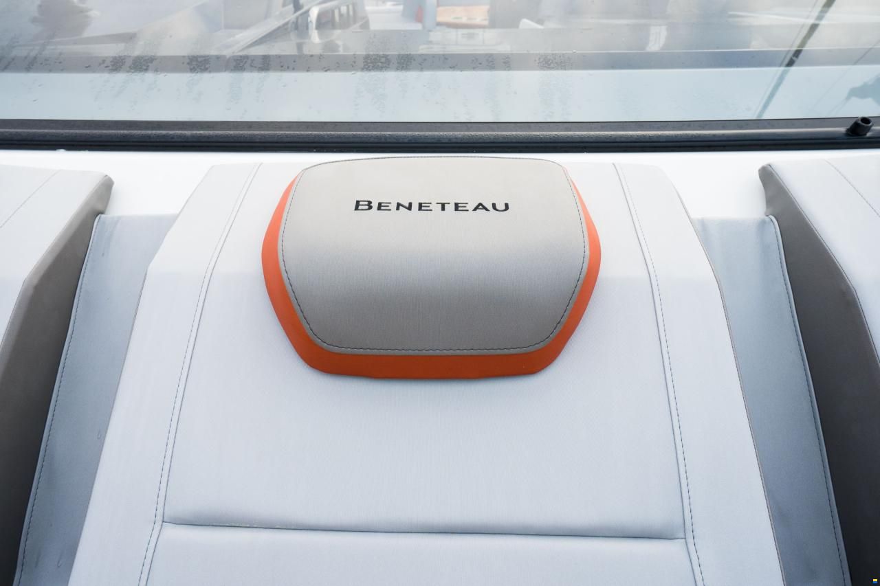 Beneteau Flyer 10