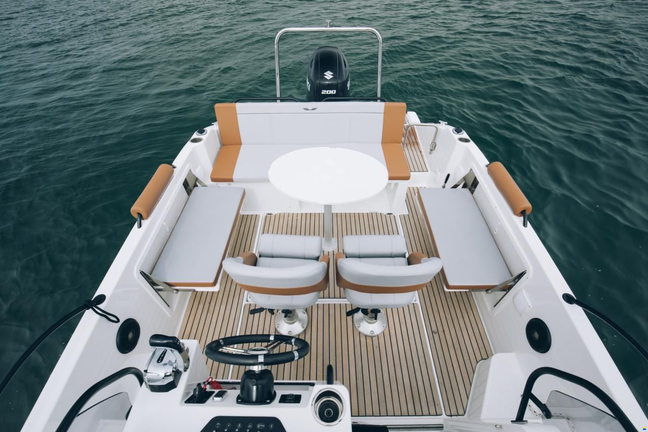 Beneteau Flyer 7 SUNdeck