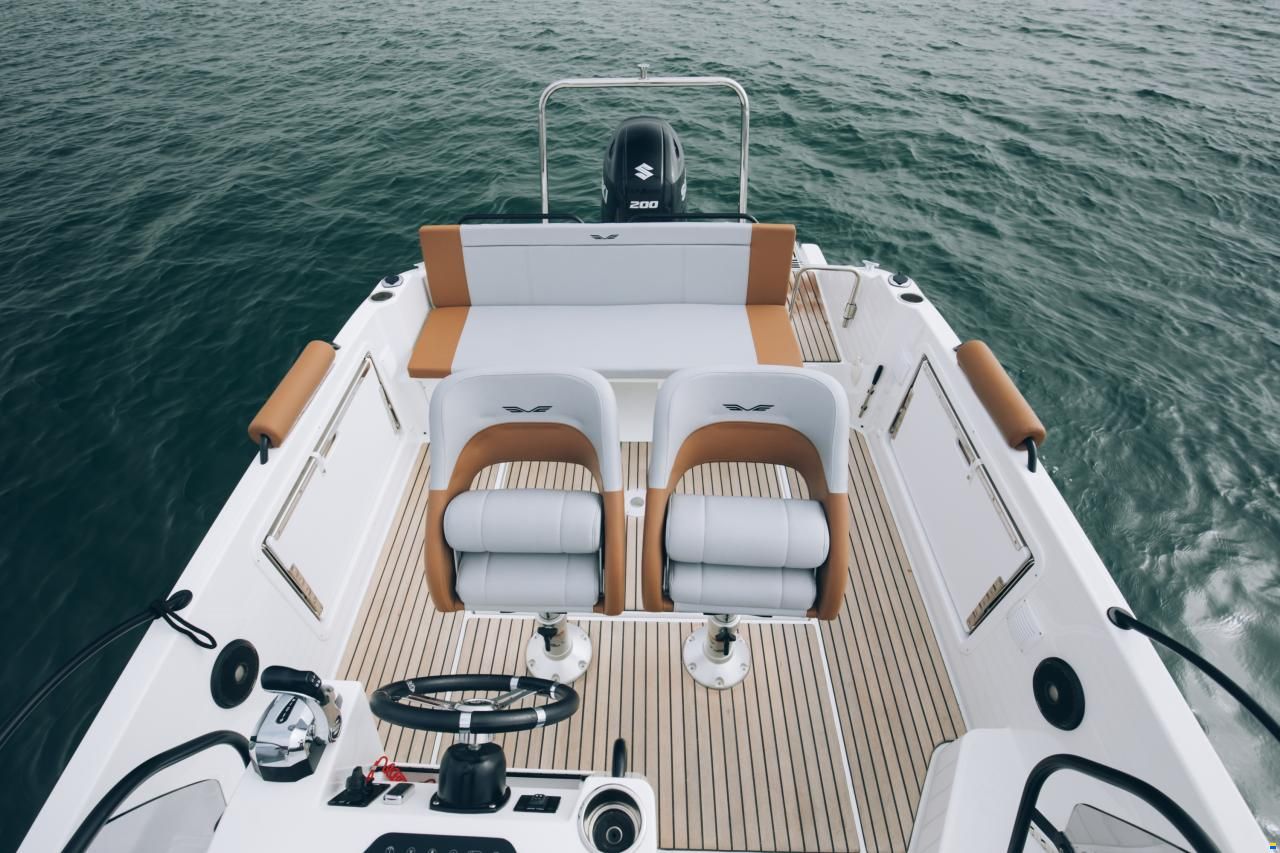 Beneteau Flyer 7 SUNdeck