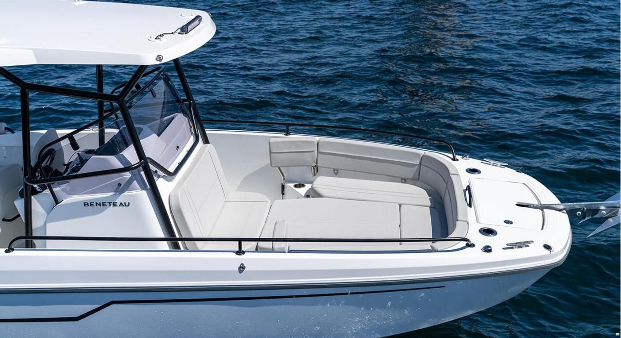 Beneteau Flyer 8 SPACEdeck v2