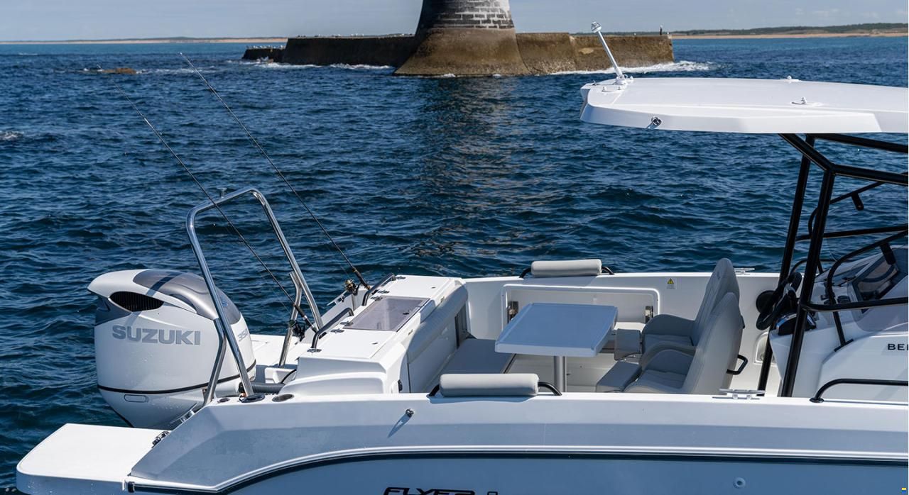 Beneteau Flyer 8 SPACEdeck v2