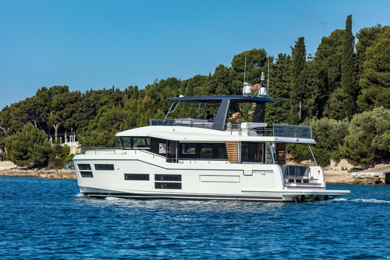 Beneteau Grand Trawler 62