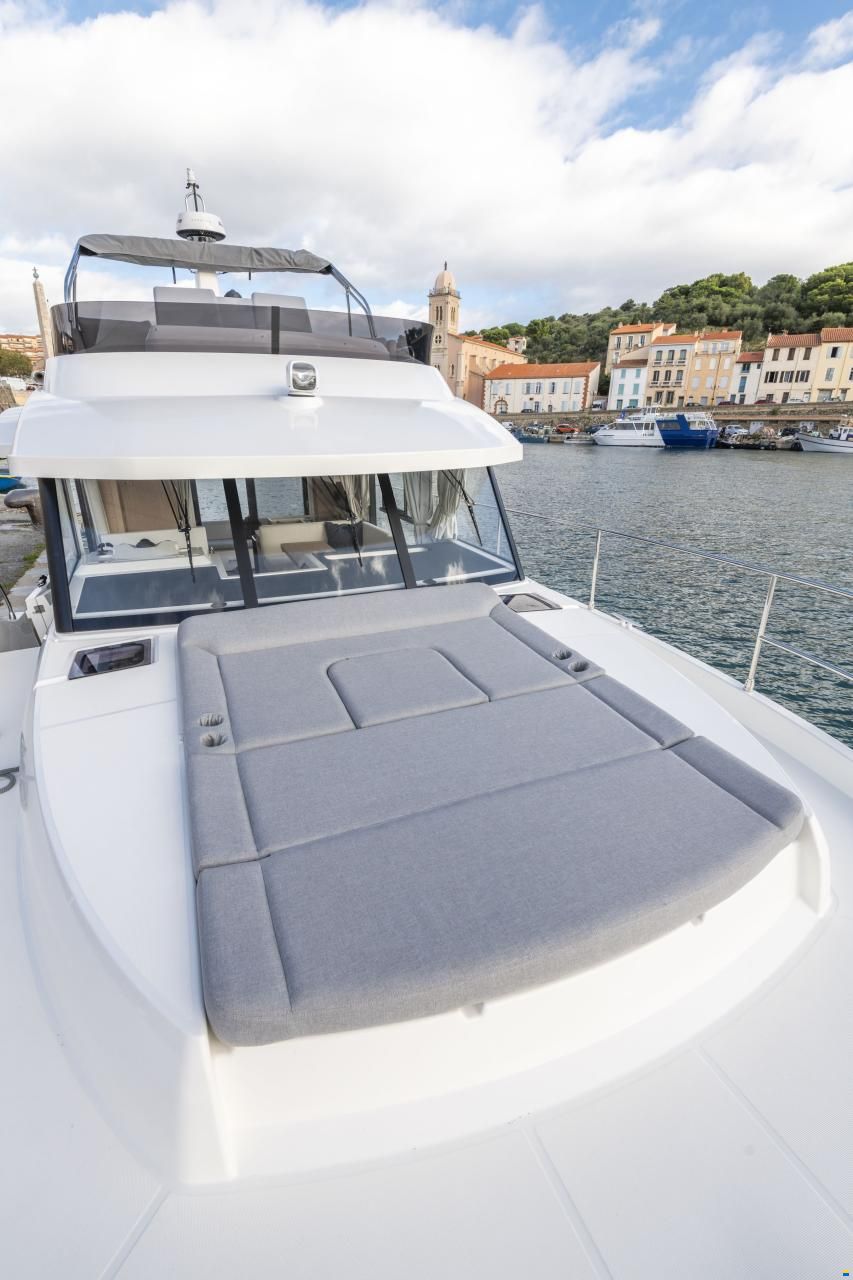 Beneteau Swift Trawler 41 Fly