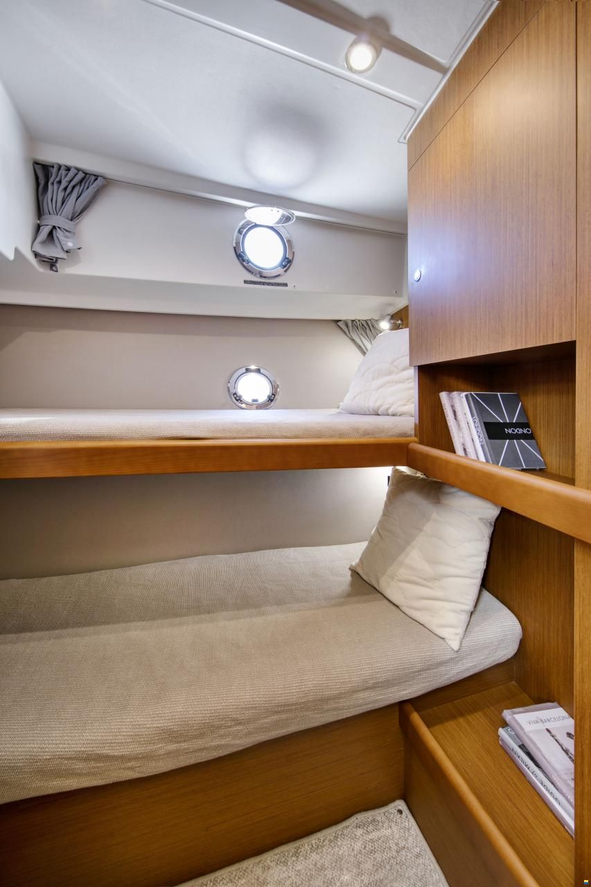 Beneteau Swift Trawler 35