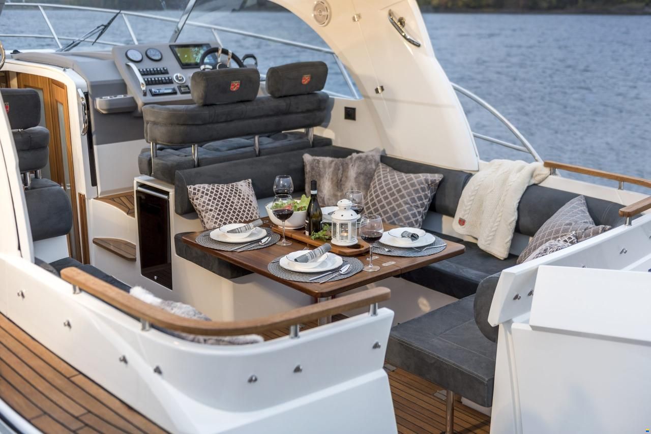 Marex 310 Sun Cruiser