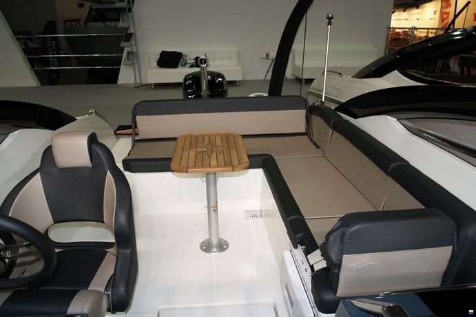 Parker 630 Bow Rider