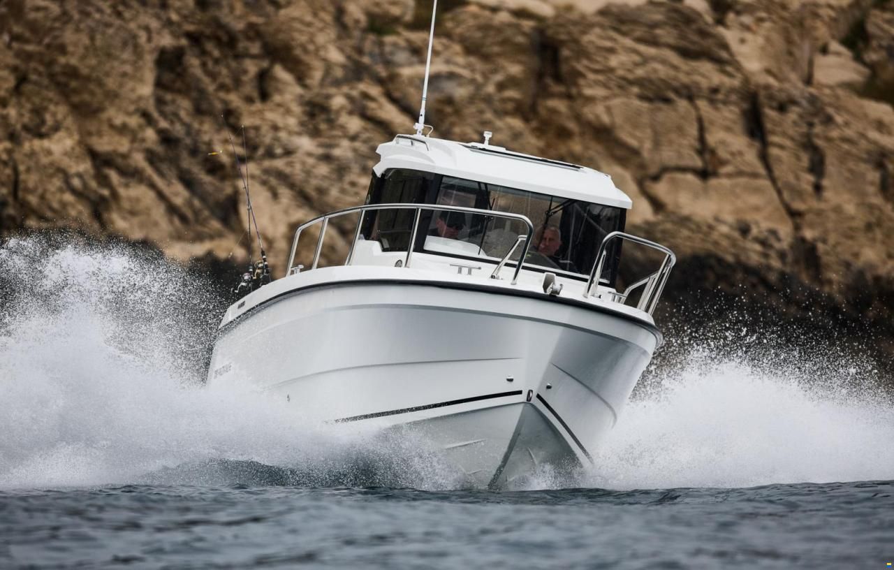 Parker 700 Pilothouse