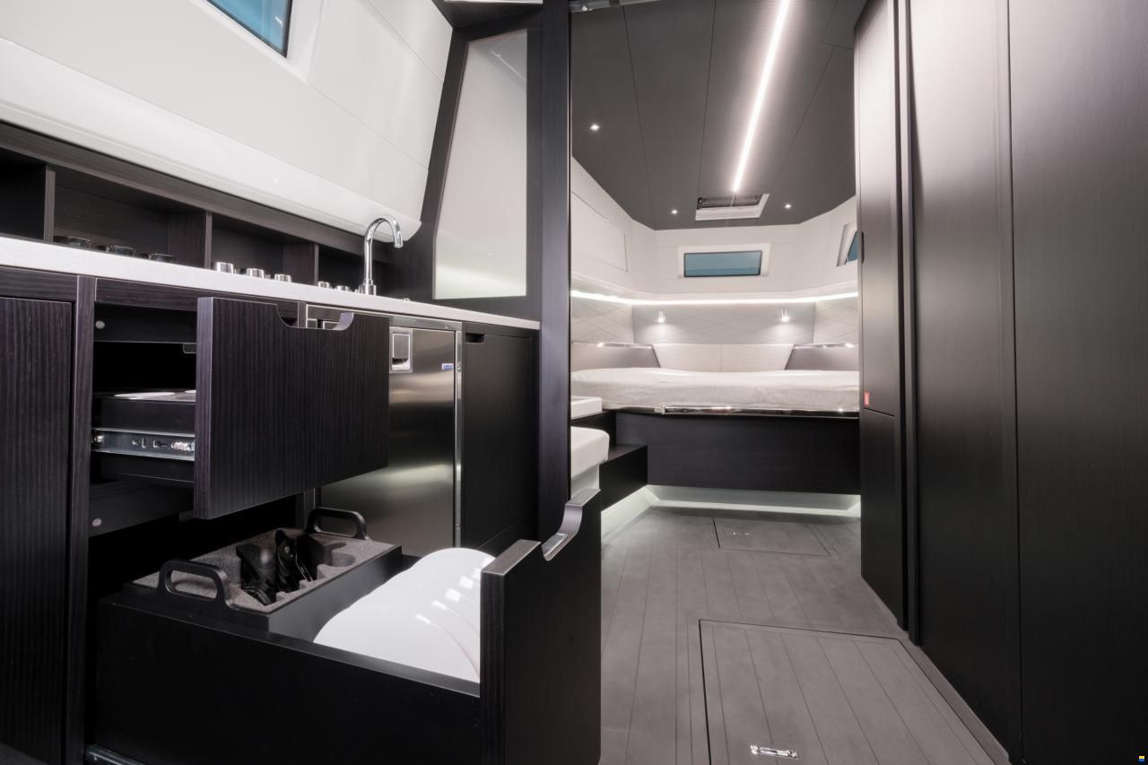 Windy SR 44 Blackhawk