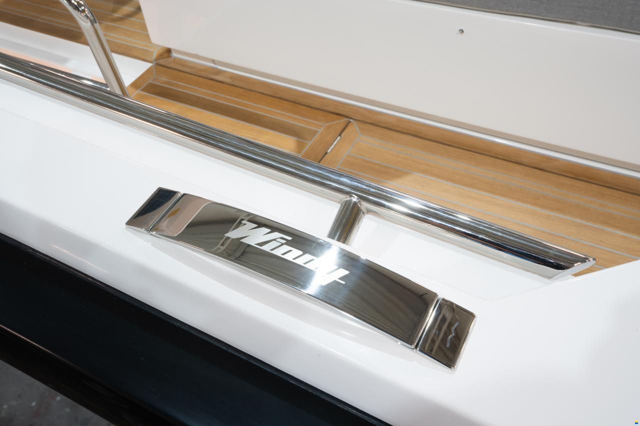 Windy SR 44 Blackhawk