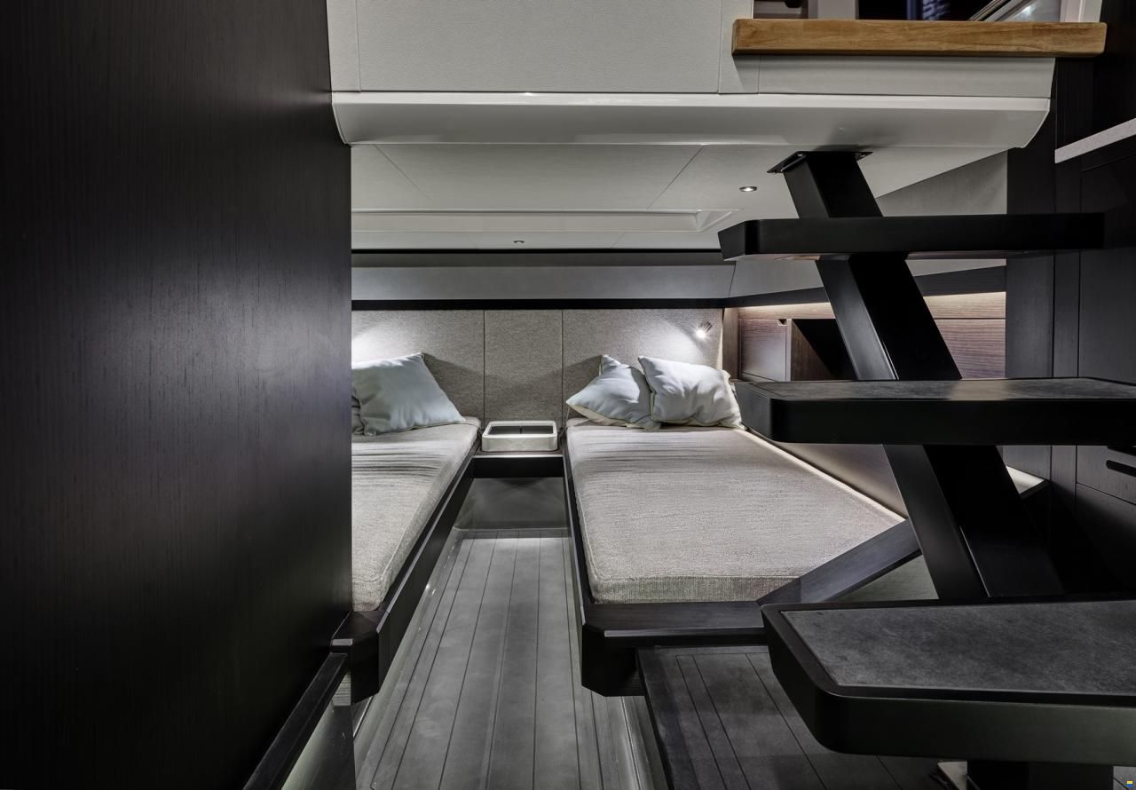 Windy SR 44 Blackhawk