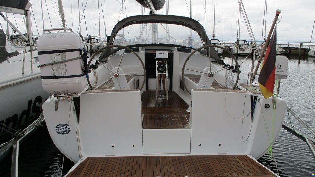 Hanse 348