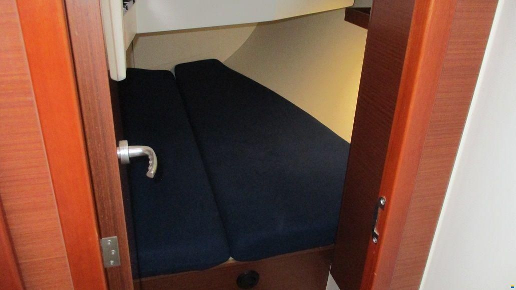 Hanse 348