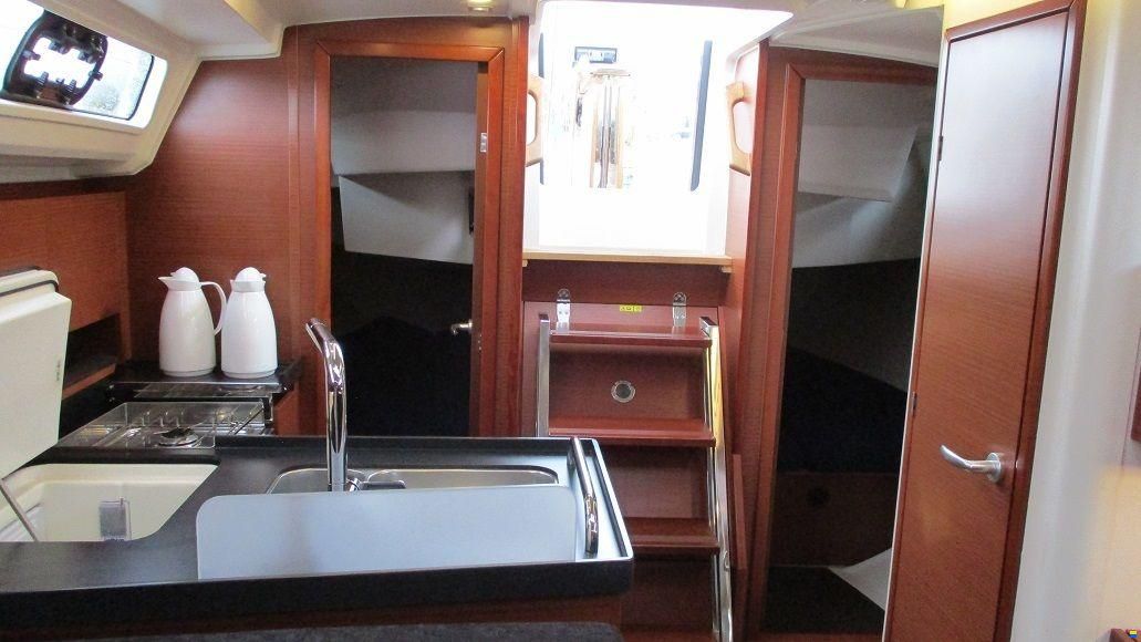 Hanse 348