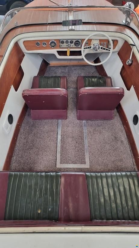 Riva Burkhardt 580 160KW