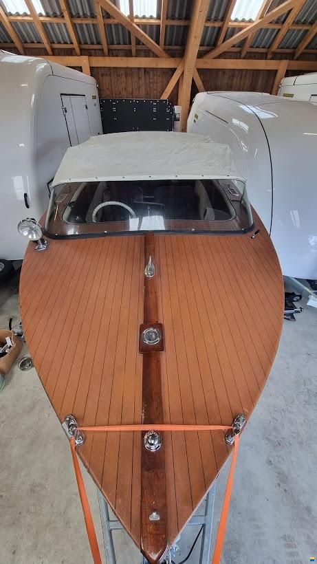 Riva Burkhardt 580 160KW