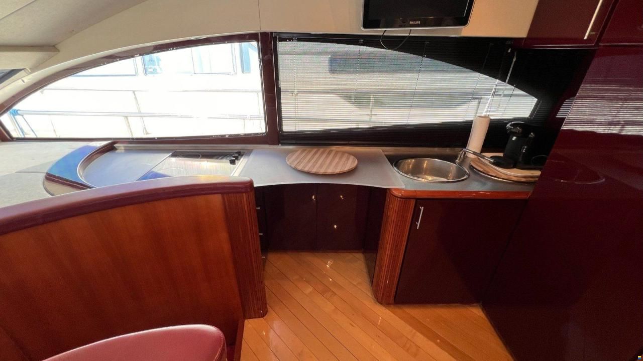Admiral Boats 62 FLY - MODEL 2001