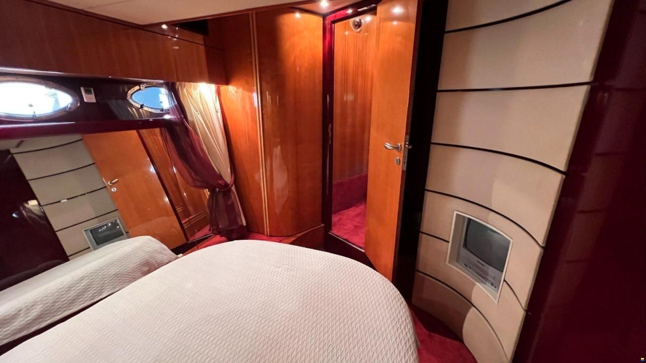 Admiral Boats 62 FLY - MODEL 2001