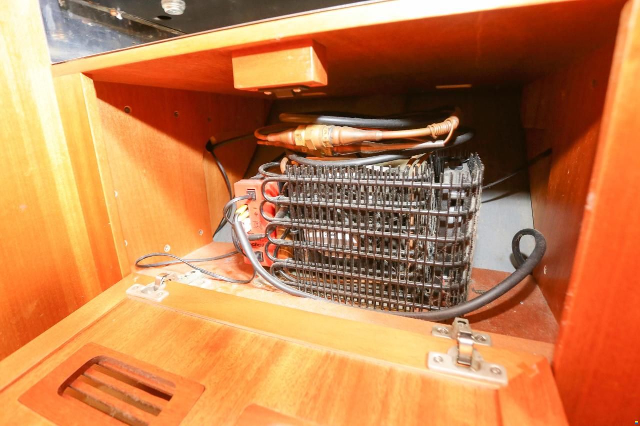 Elan 37