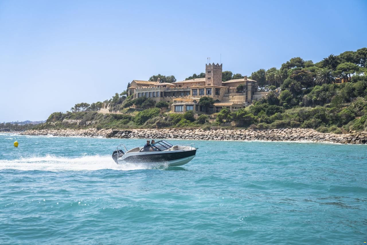 Quicksilver Activ 555 Bowrider