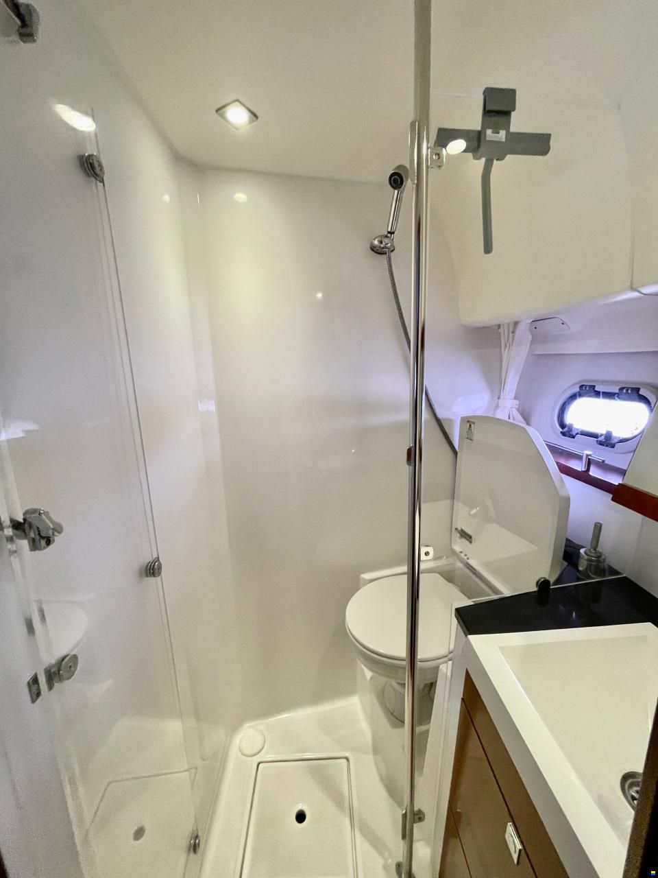 Prestige 400 Fly