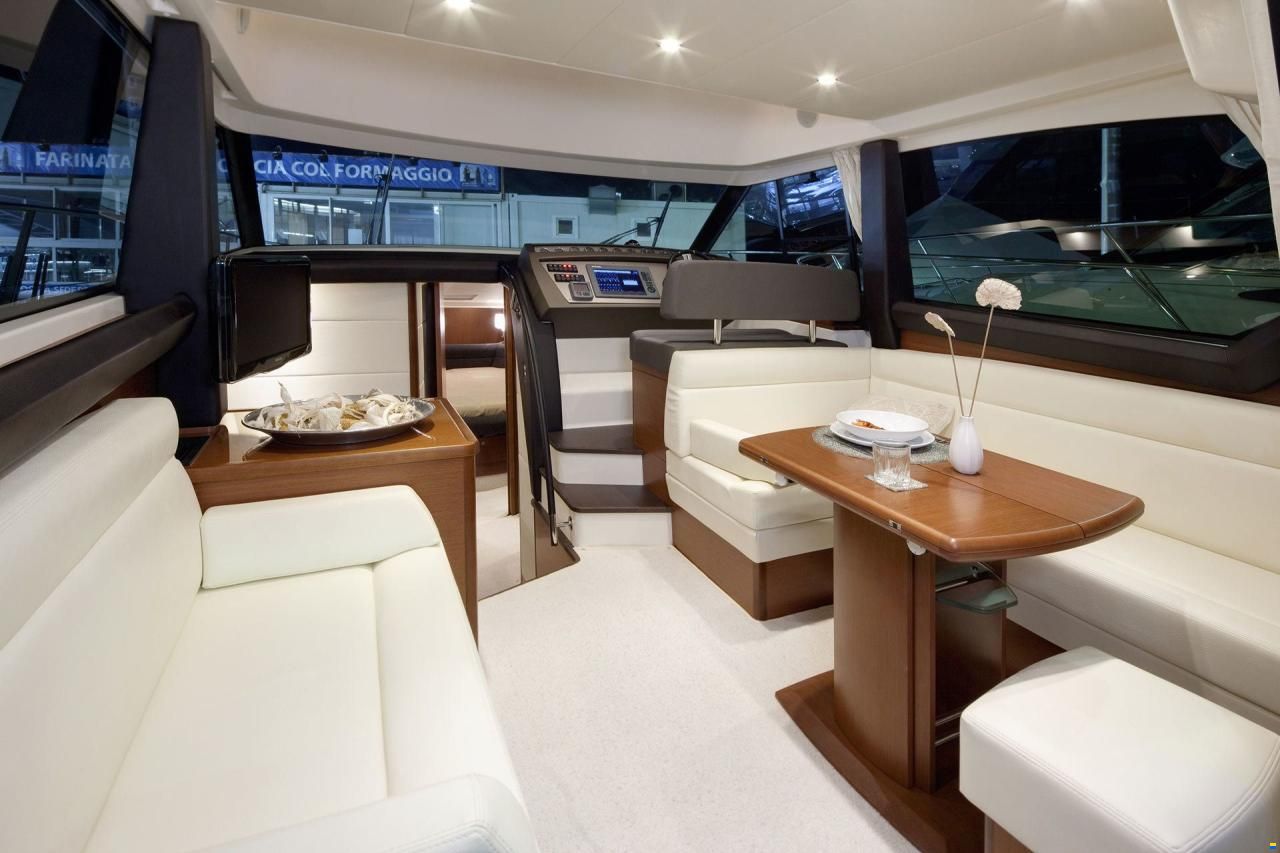 Prestige 400 Fly
