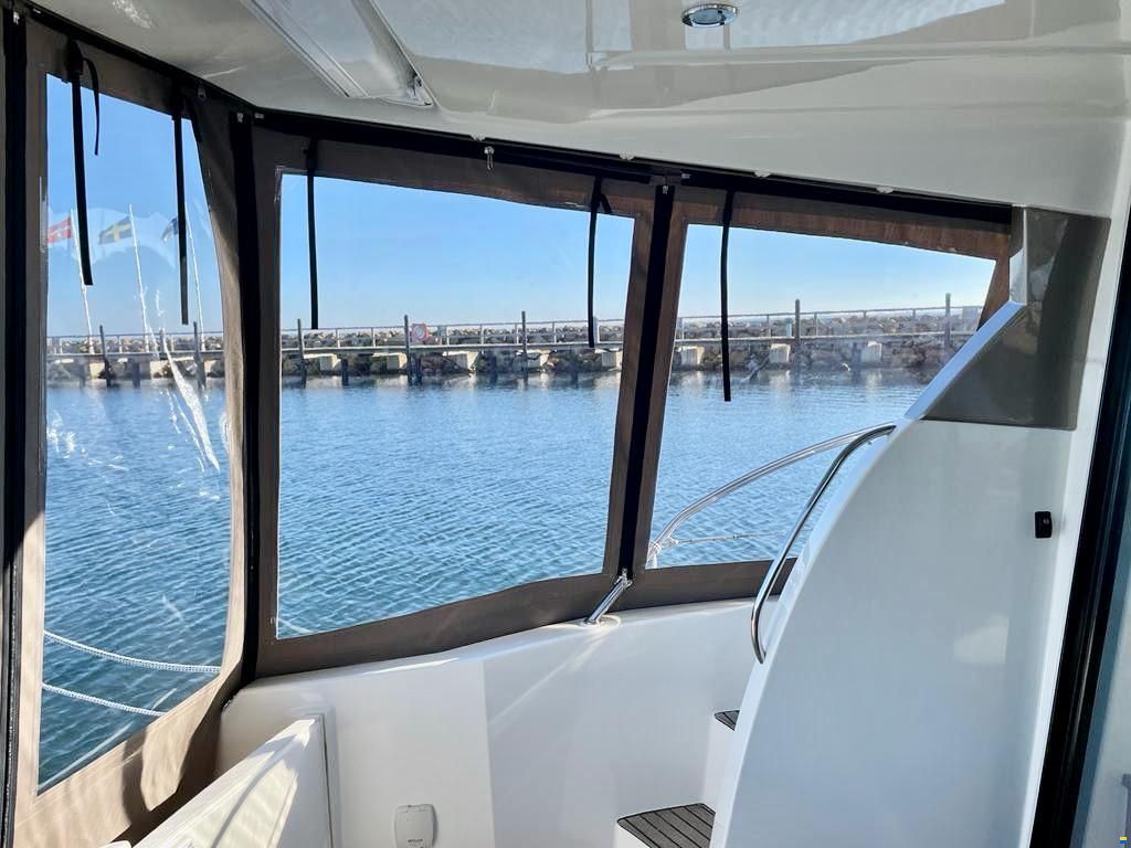 Prestige 400 Fly