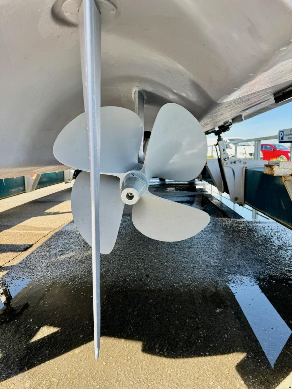 Prestige 400 Fly