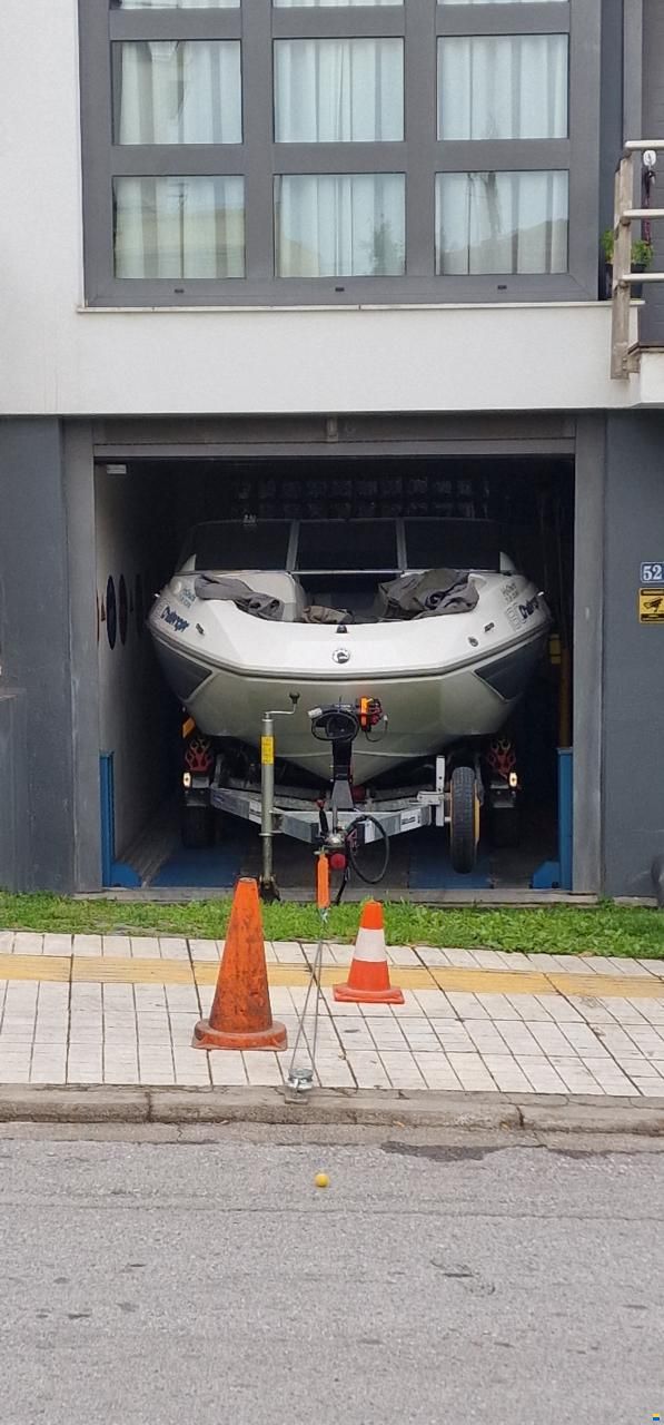 Sea-Doo CHALLENGER 180 SE