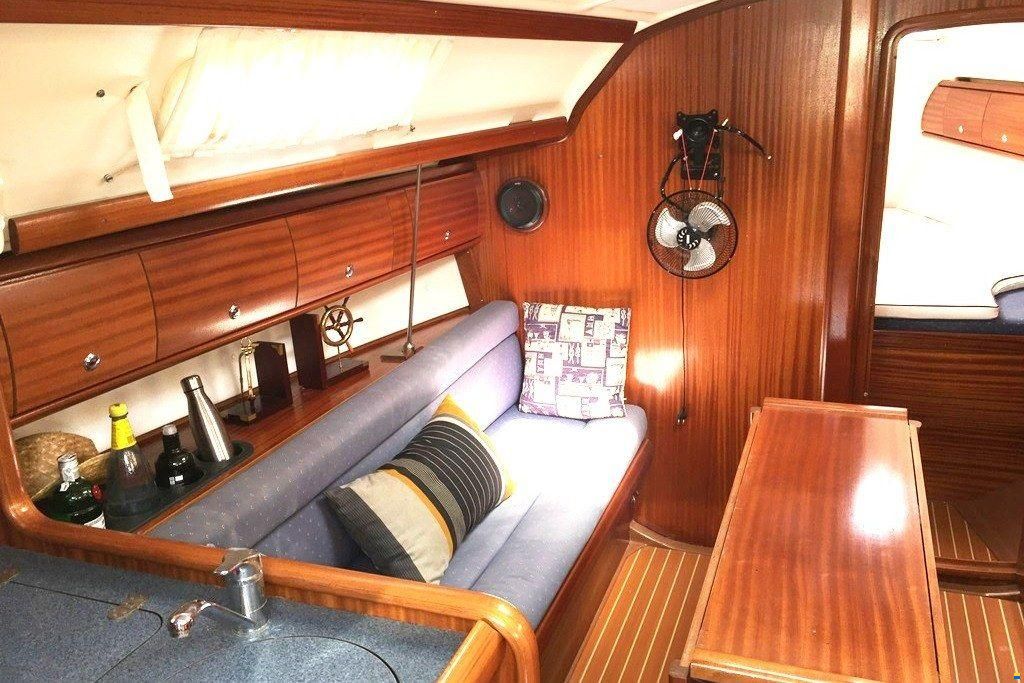 Bavaria 32