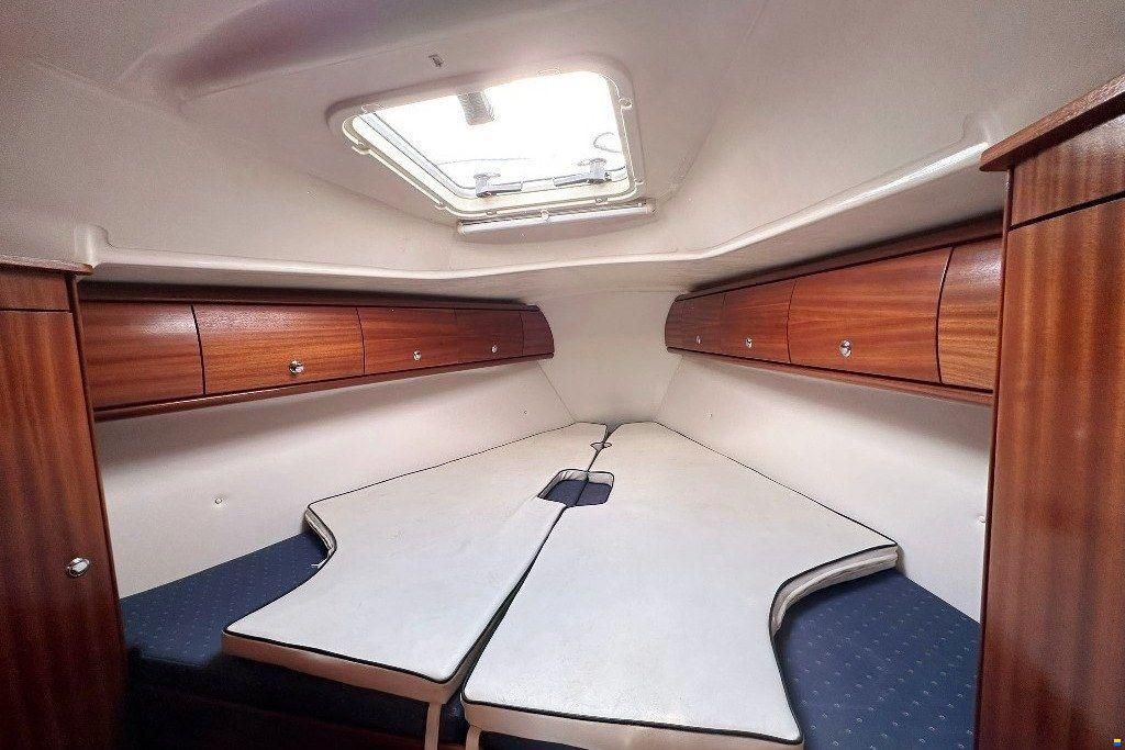 Bavaria 32