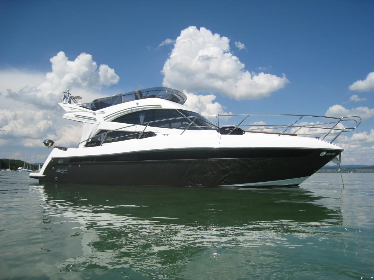 Galeon 340 Fly