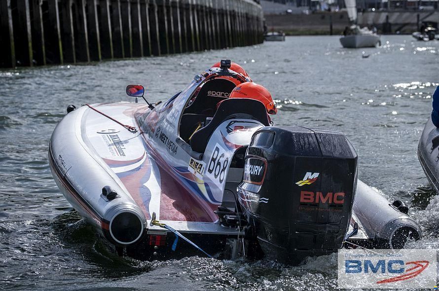 Technohull Seadrug 688