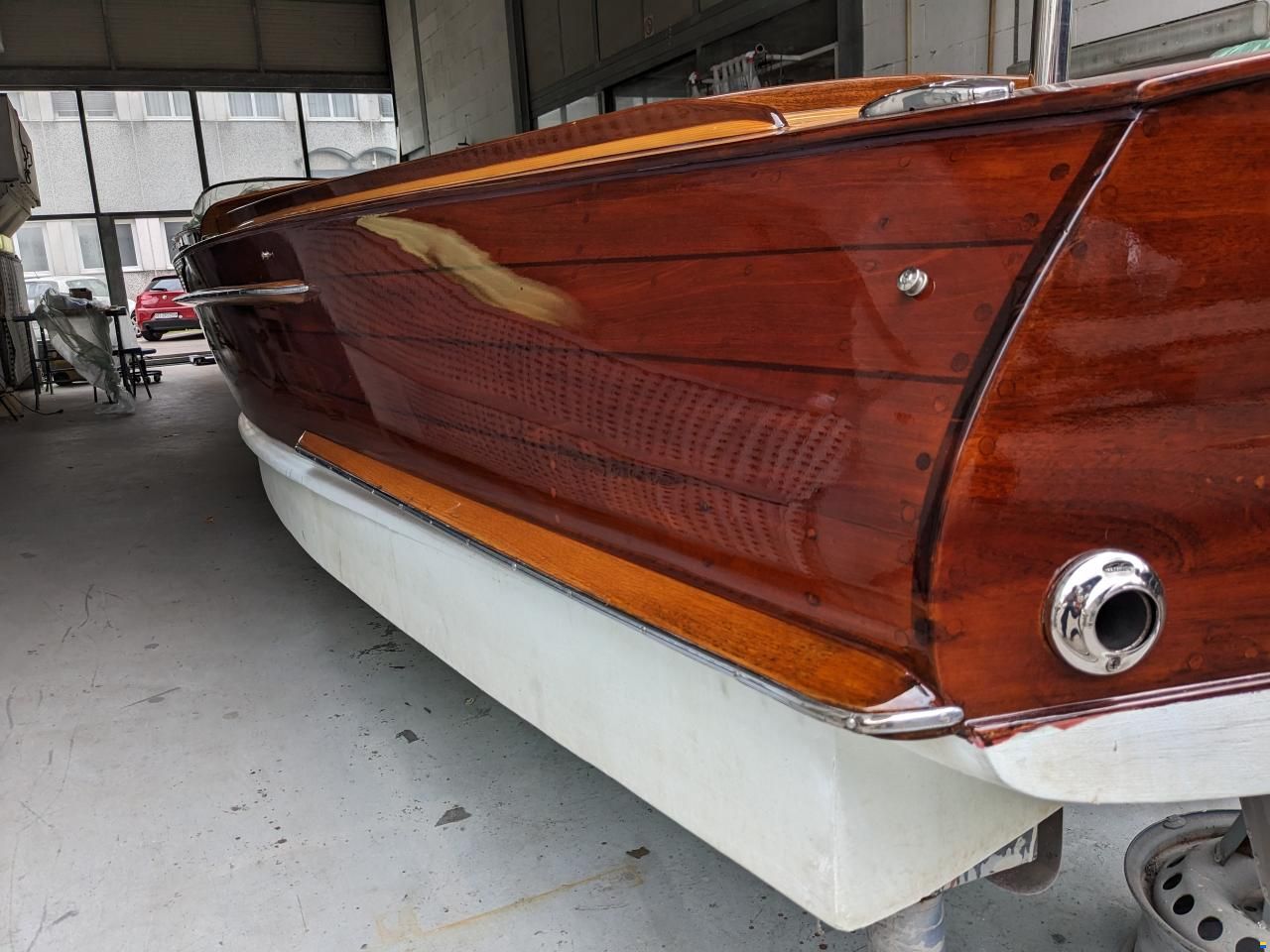 KRUEGER RUEDI Runabout