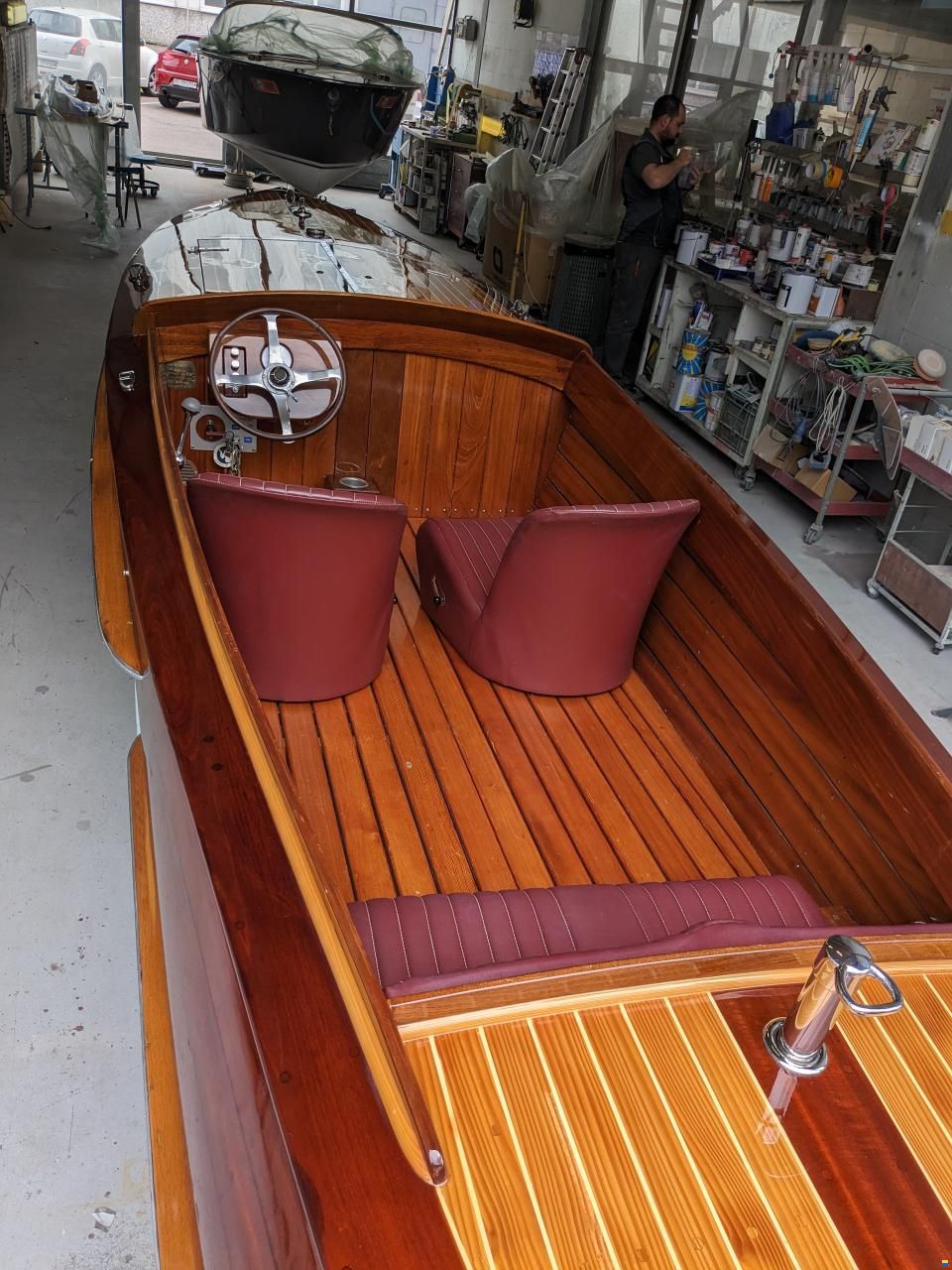 KRUEGER RUEDI Runabout