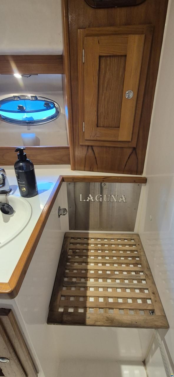 Laguna 1180FB