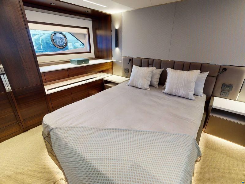 Sunseeker Manhattan 68