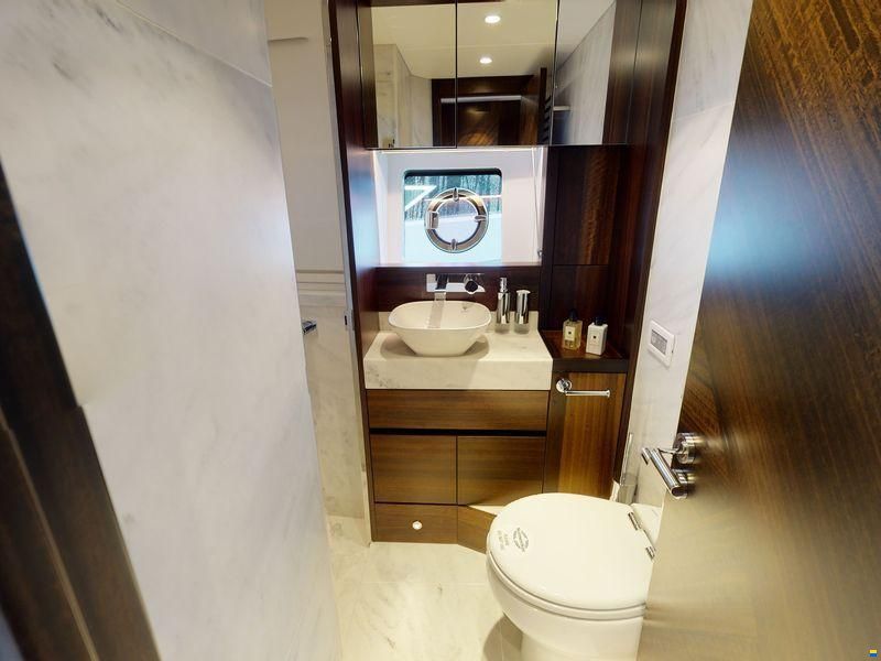 Sunseeker Manhattan 68