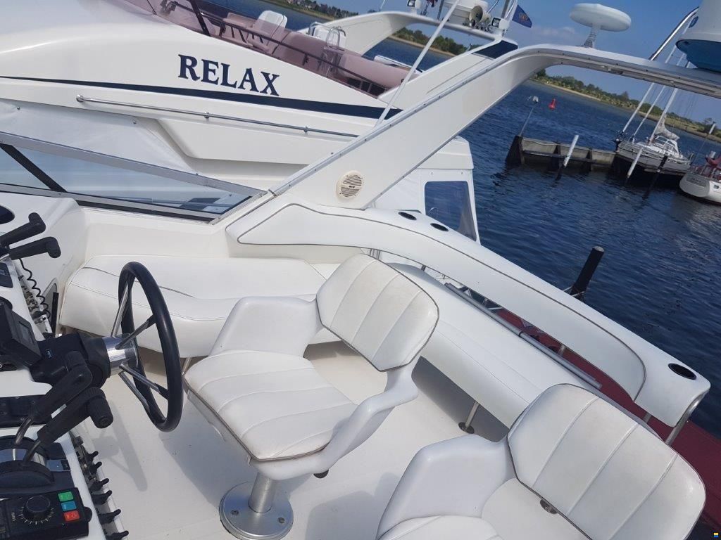 Sea Ray 370 DB