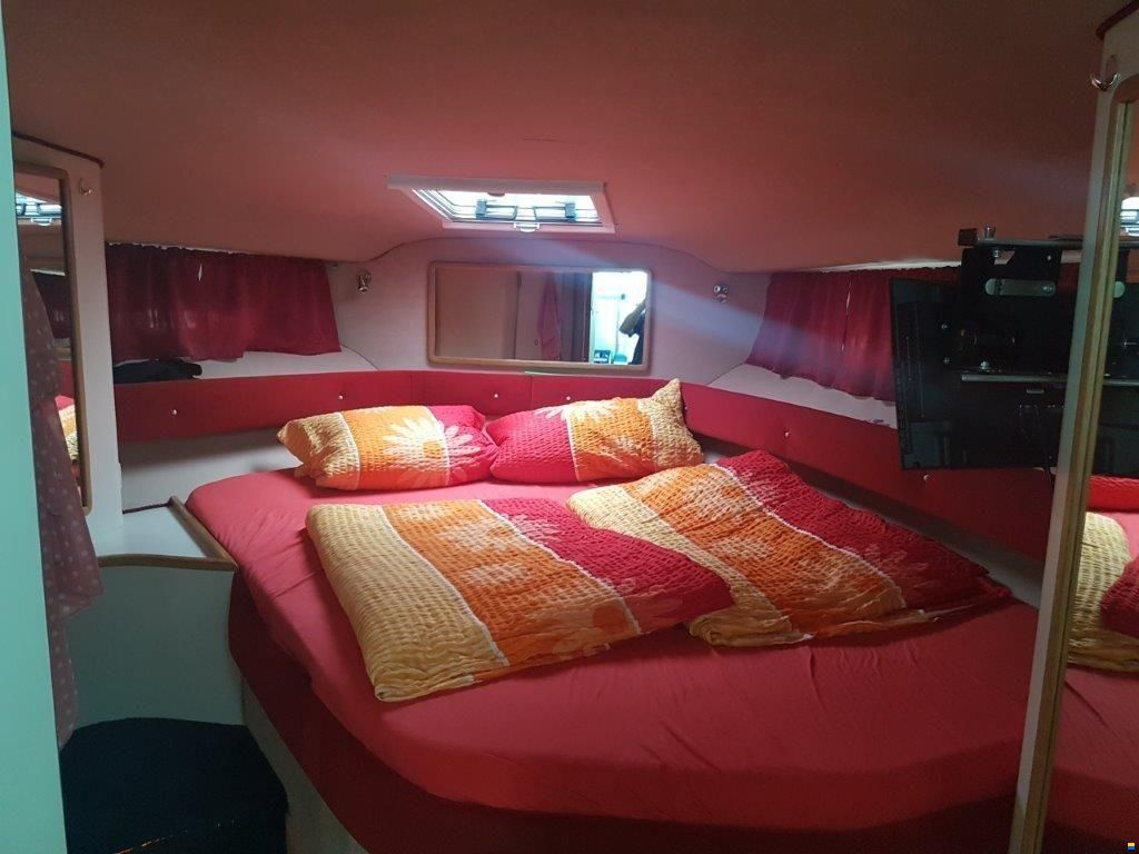 Sea Ray 370 DB