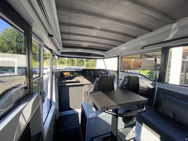 Axopar Brabus Shadow 900 Cross Cabin